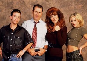 Cast of Married with Children reunite charity MS Christina Applegate