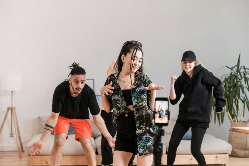 tiktok dancers